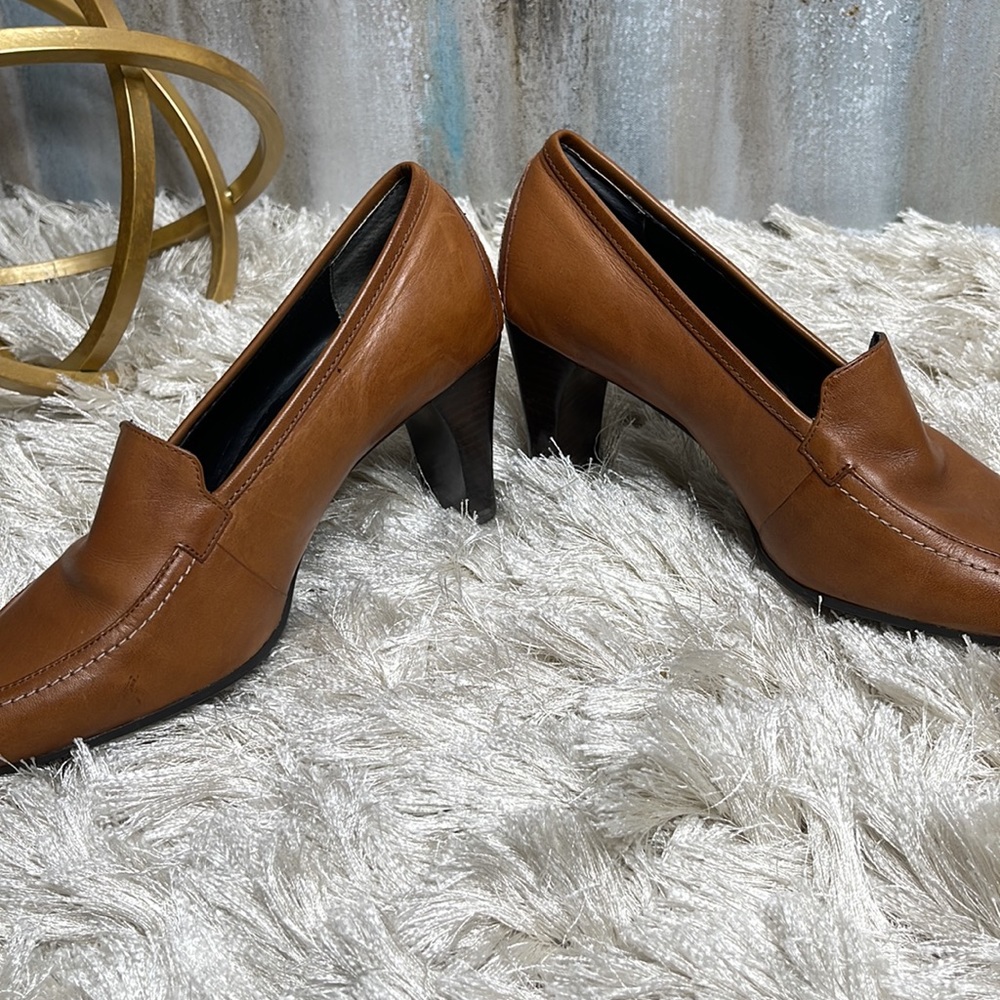 Worthington Regan Tan Leather Loafer Pump